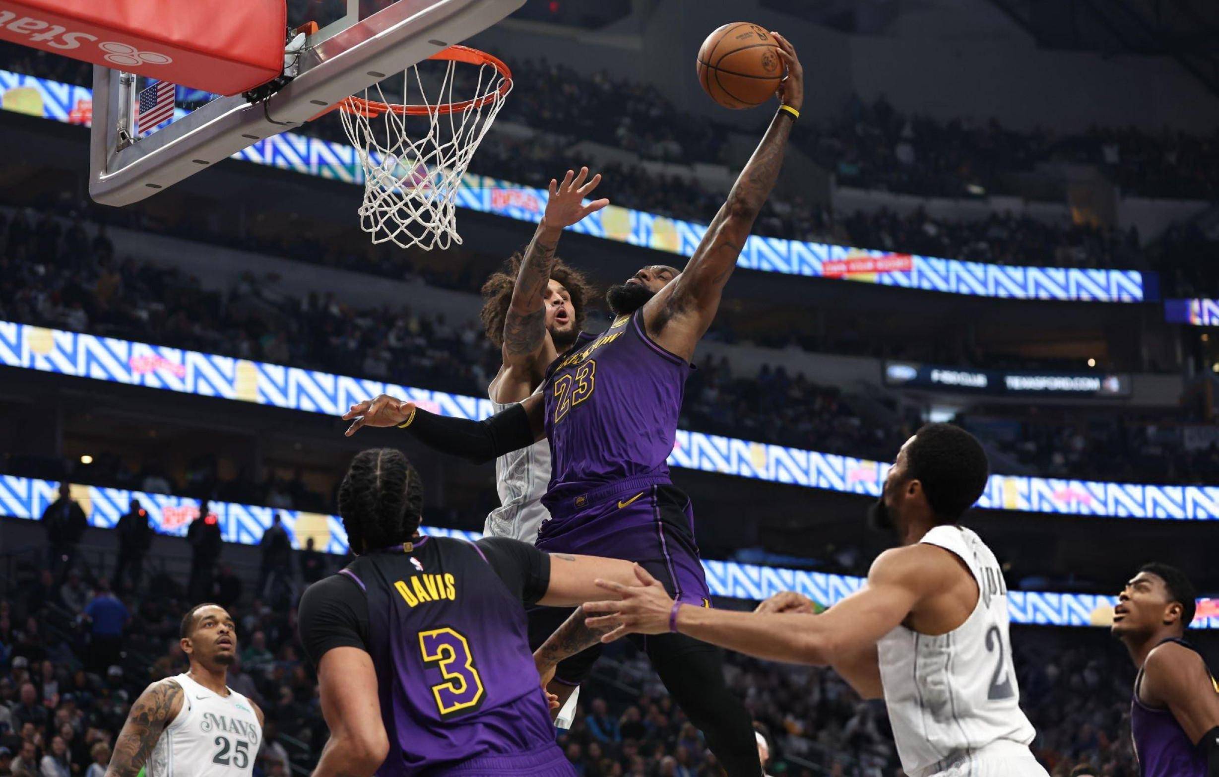 詹姆斯遭遇十二连败,DWG教练面临压力!的简单介绍 詹姆斯遭遇十二连败,DWG教练面临压力!的简单介绍